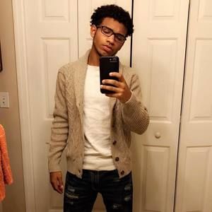 Meet your Posher, Eli